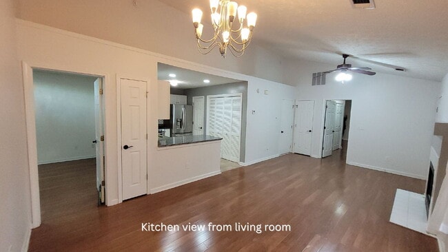 Building Photo - Charming 2 Bed/2 Bath Alpharetta Home with...