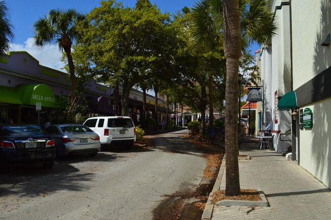 Building Photo - 115 Indian River Dr