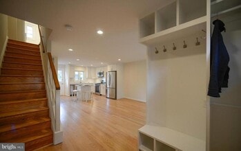 Building Photo - 2503 Holman Ave