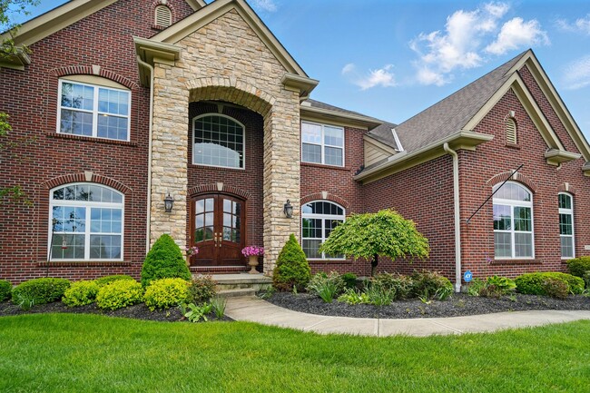 Building Photo - Five Bedroom House in Deerfield Township!