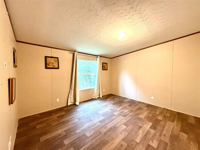 Building Photo - 17008 FM 1484 Rd