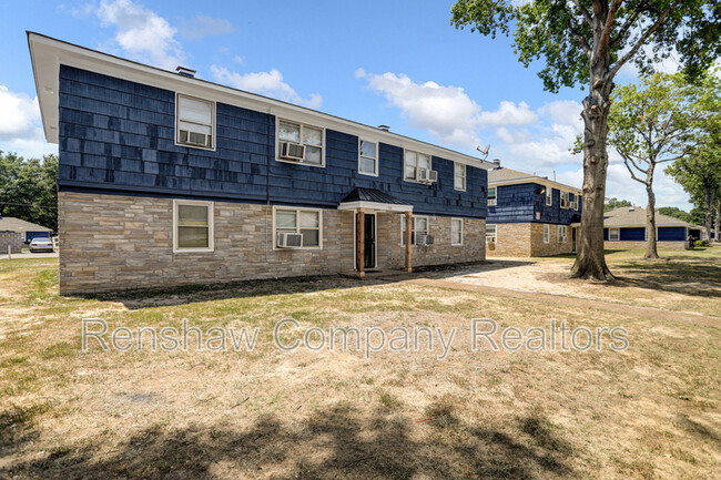 Building Photo - 1487 Cherry Rd