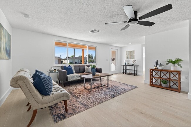 Building Photo - 12734 2nd Isle