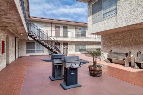 Building Photo - Corona del Norte