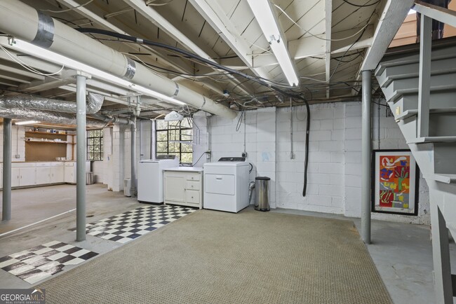 Building Photo - 849 Kipling Dr NW