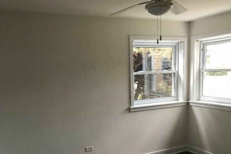 Building Photo - 9647 Pacific Ave