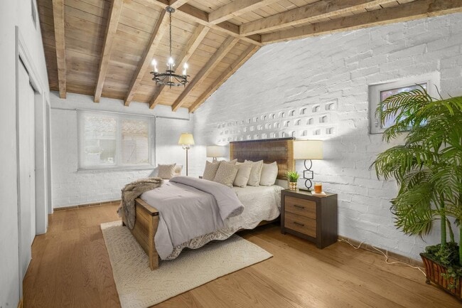 Building Photo - 3691 Laguna Ave