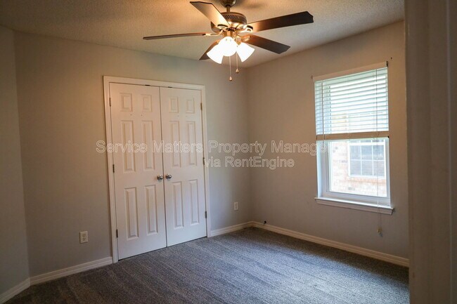 Building Photo - 5079 Cocoa Dr