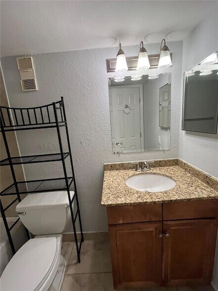 Building Photo - 2760 Coconut Bay Ln