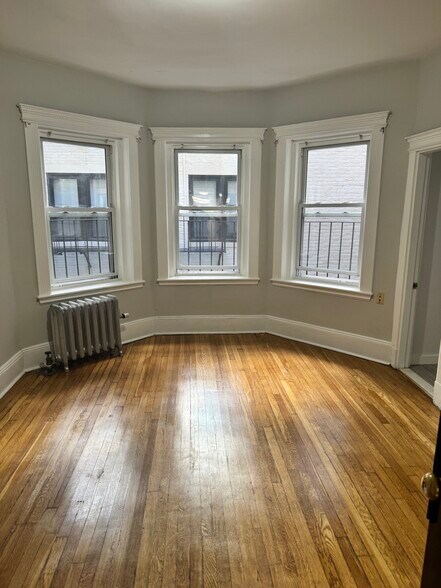 Building Photo - 38 Hemenway St