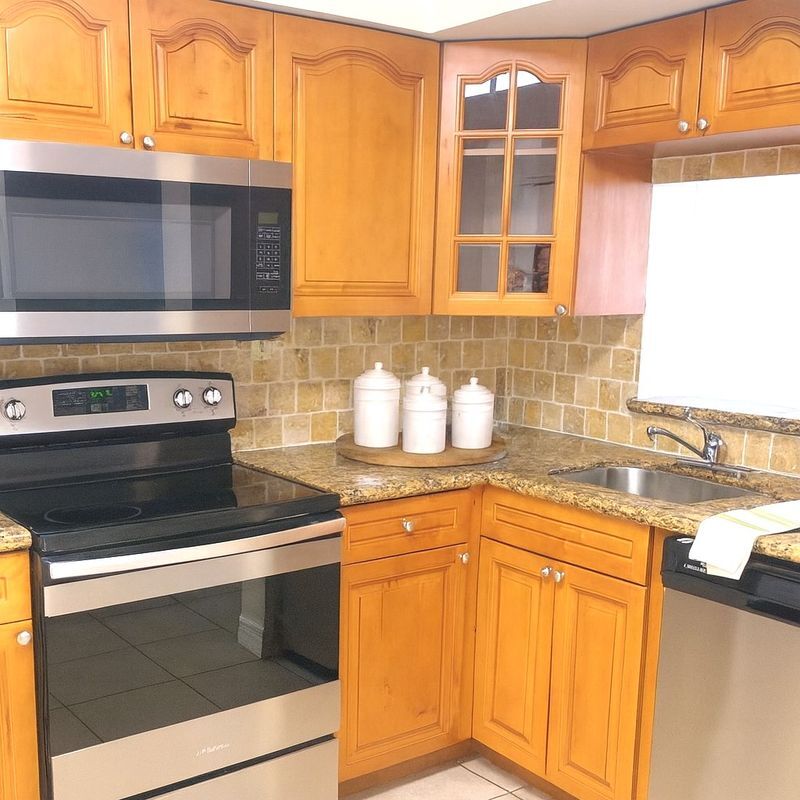 Building Photo - 705 NW 91st Terrace