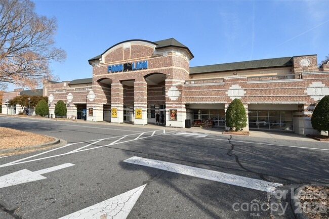 Building Photo - 8643 Beaver Creek Dr