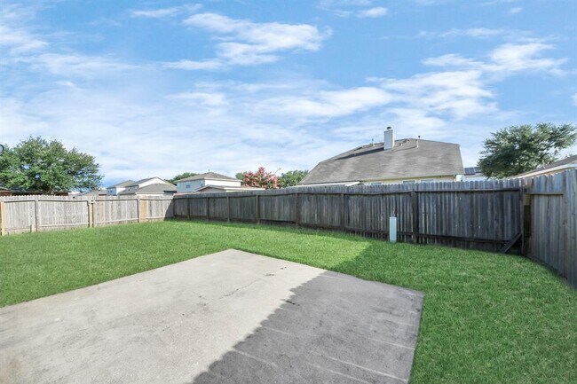 Building Photo - 19630 Beachy Ct