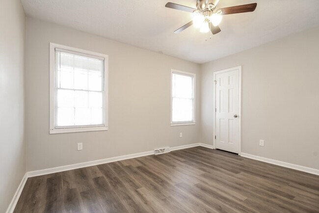 Building Photo - Spacious 3-Bedroom Home with 2-Car Garage