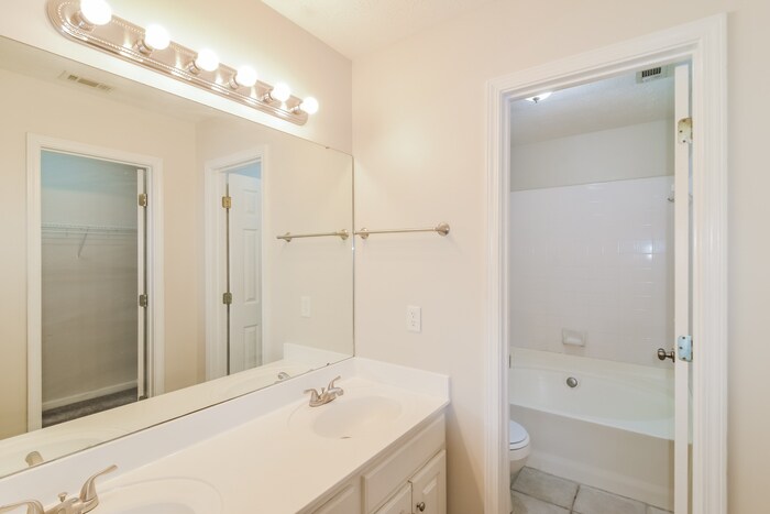 Building Photo - 5932 Freestone Pl