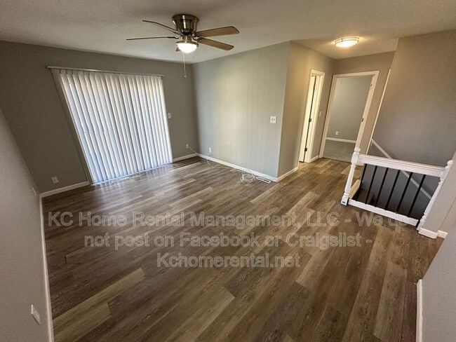 Building Photo - 10906 W 95th St