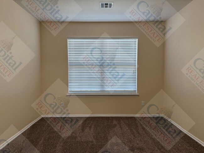 Building Photo - 9604 Ella Ln