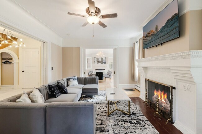 Building Photo - 64 Montebello Rd