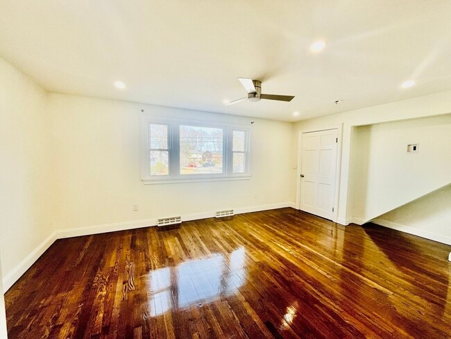 Building Photo - 47 Fitch Terrace