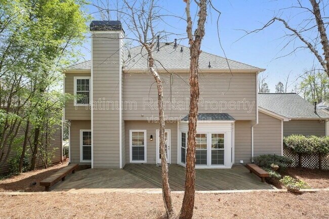 Building Photo - 335 Aolian Ct