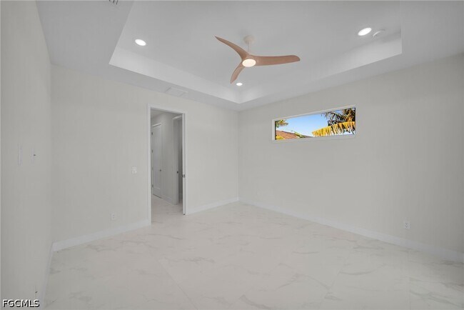 Building Photo - 1430 SE 23rd St
