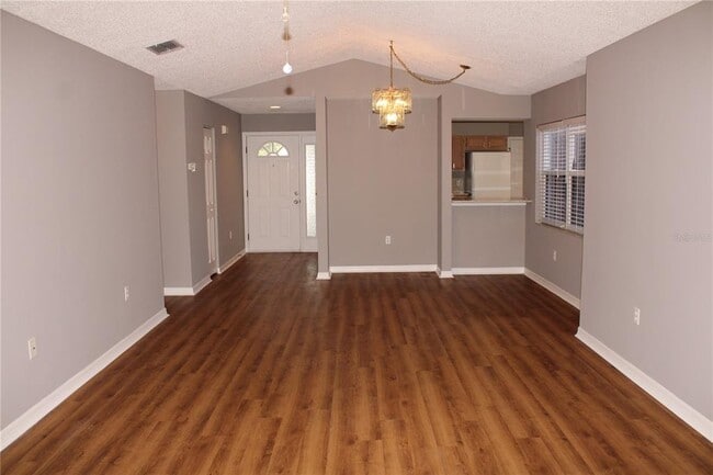 Building Photo - 1507 Lantana Ct