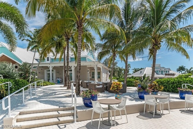 Building Photo - 14827 Edgewater Cir