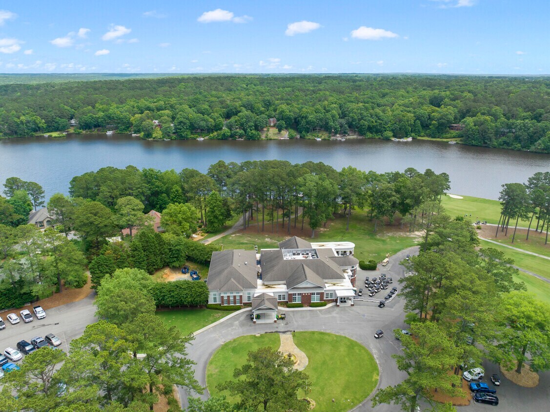 Building Photo - 1541 Louisiana Ln