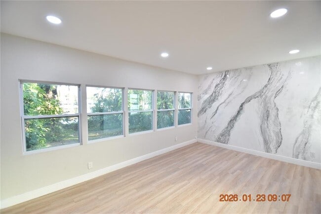 Building Photo - 3606 River Grove Dr