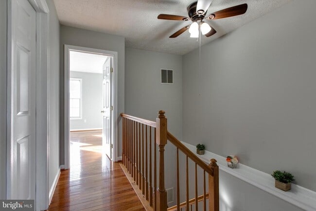 Building Photo - 7943 Brightmeadow Ct