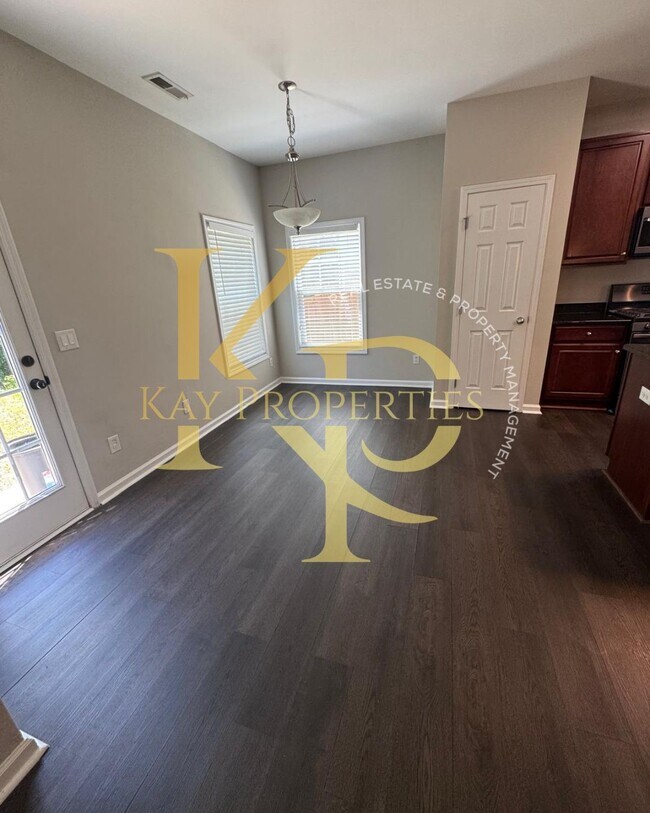 Building Photo - 5904 Sandpiper Farm Ln