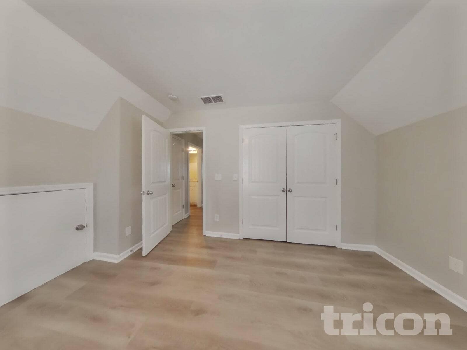 Building Photo - 191 River Ridge Dr