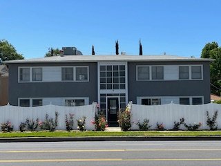 Building Photo - 13744 Burbank Blvd