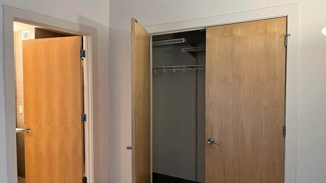 Building Photo - 1133 14th St NW