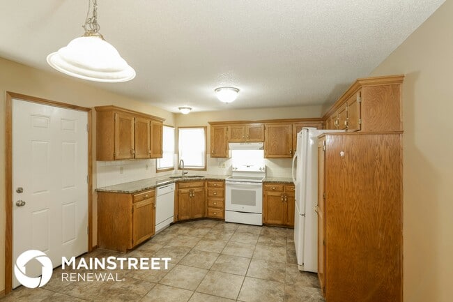 Building Photo - 525 Kenneth Ln