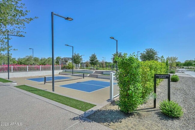 Building Photo - 11300 N Casa Dega Dr