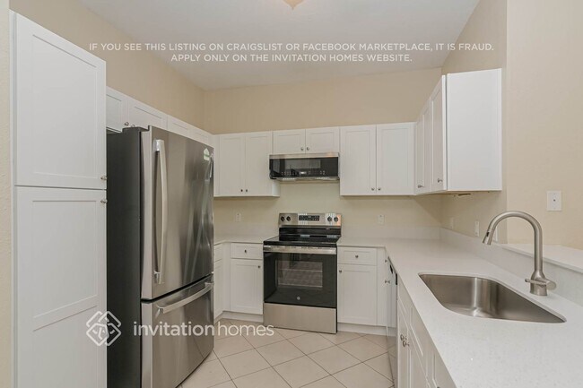 Building Photo - 1934 Magical Ln