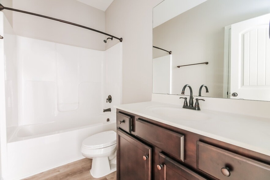 Building Photo - 62 Dropseed Ln