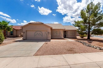 Building Photo - 1245 E Waterview Pl