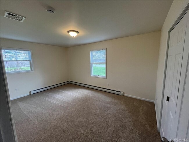 Building Photo - 867 Van Wagner Rd