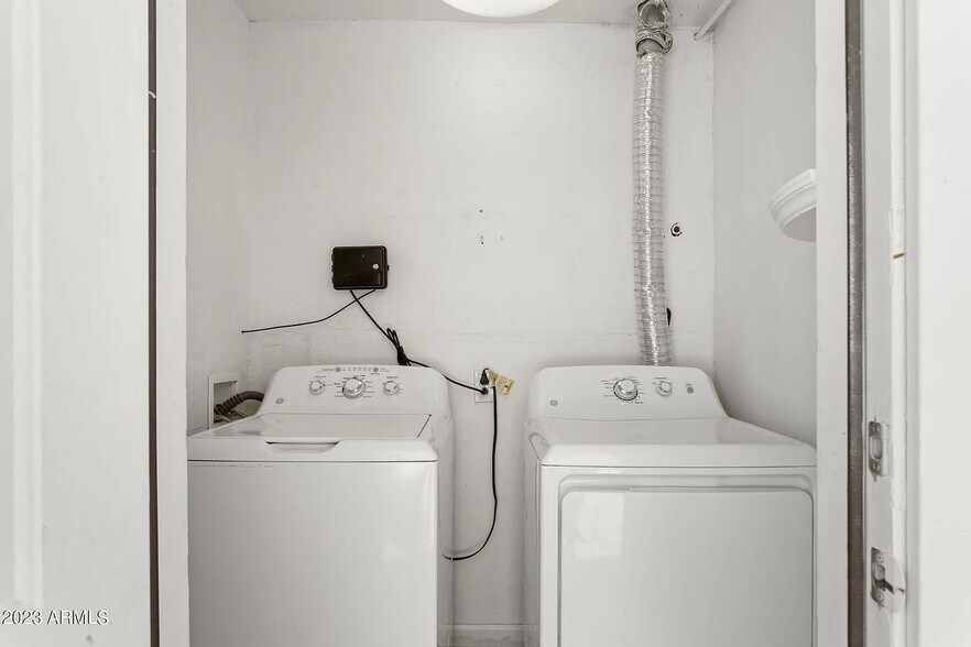 Laundry room - 4615 N 14th St