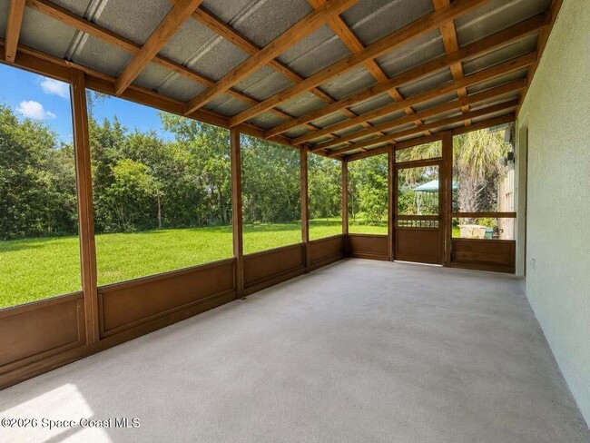 Building Photo - 2028 Rollins Dr