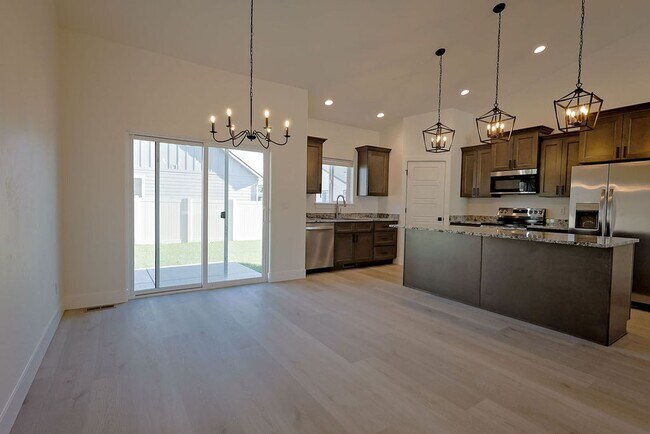 Building Photo - Kimberly - Single Family Home