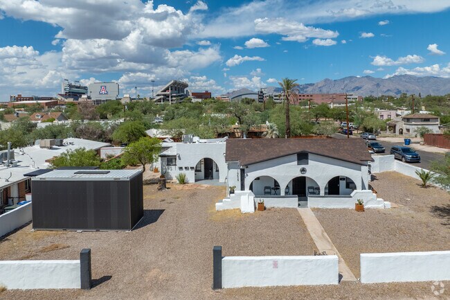 Aerial Photo - River Loft Bungalows on Warren+9th