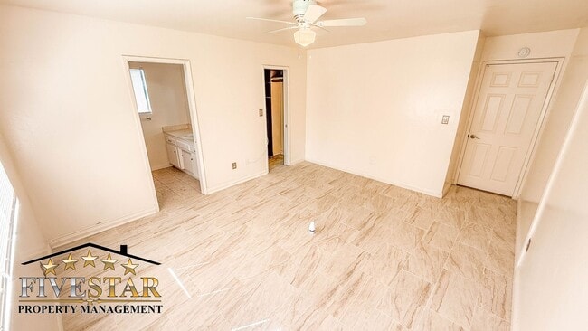 Building Photo - 7005 Quailwood Dr