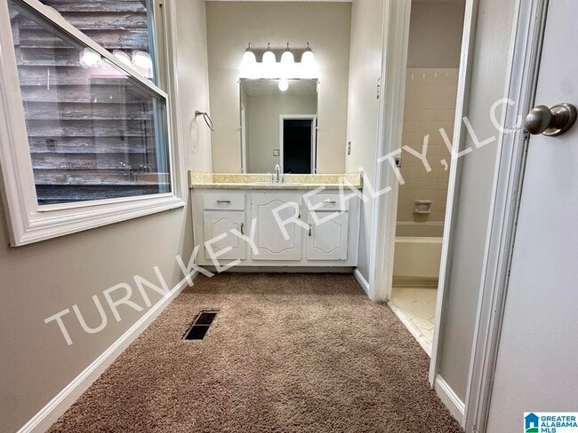 Building Photo - 3891 Overton Manor Trail