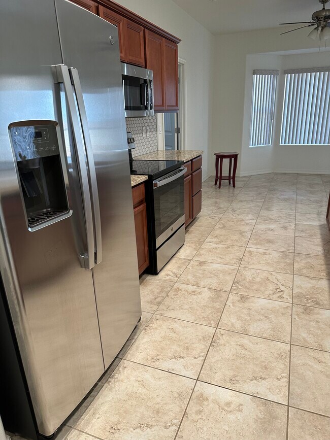 Building Photo - 5270 Eagle View Rd