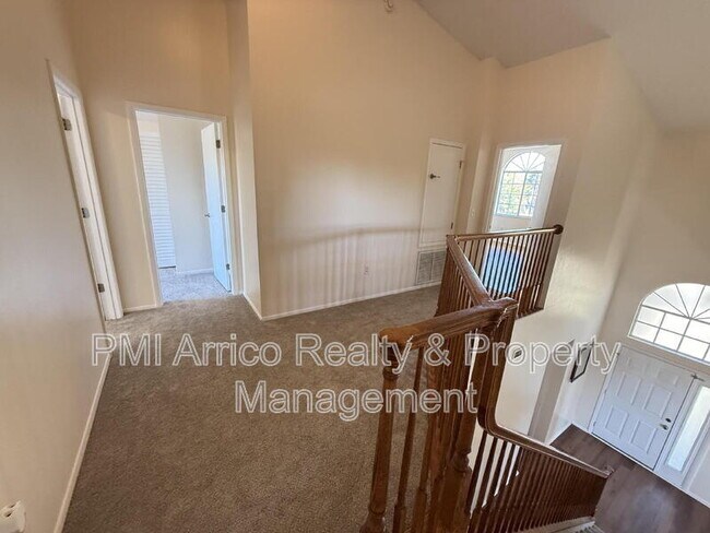 Building Photo - 12653 Longcrest Dr