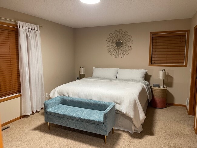 Building Photo - 15599 Early Bird Cir