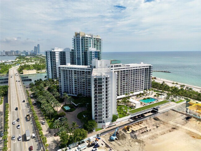 Building Photo - 10275 Collins Ave